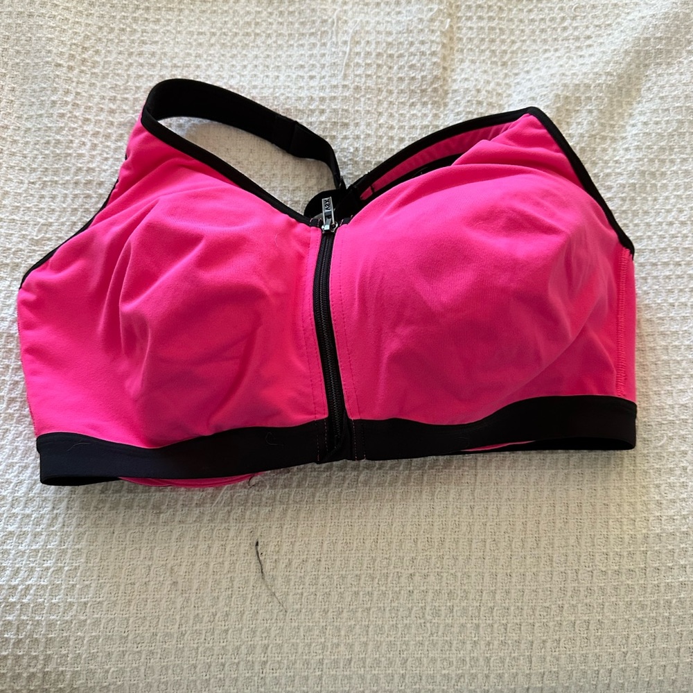 VICTORIAS SECRET Sports Bra. ***FINAL MARKDOWN***
